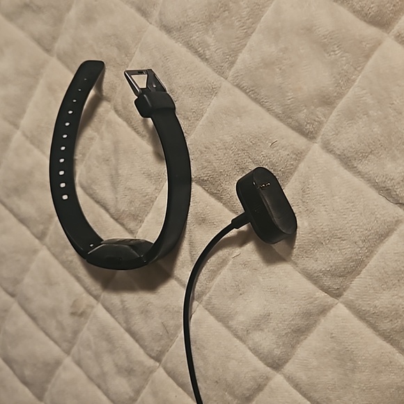 Fitbit Inspire Fitness. - Picture 3 of 6